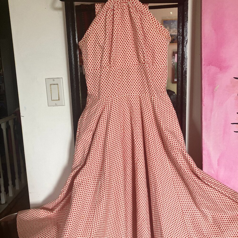 Spring/Summer sleeveless Bernie Dexter swing dress